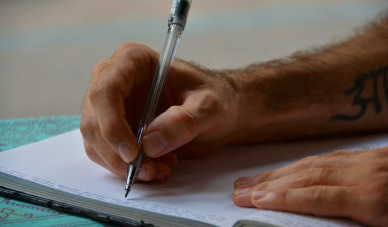 how to write a letter on behalf of an inmate